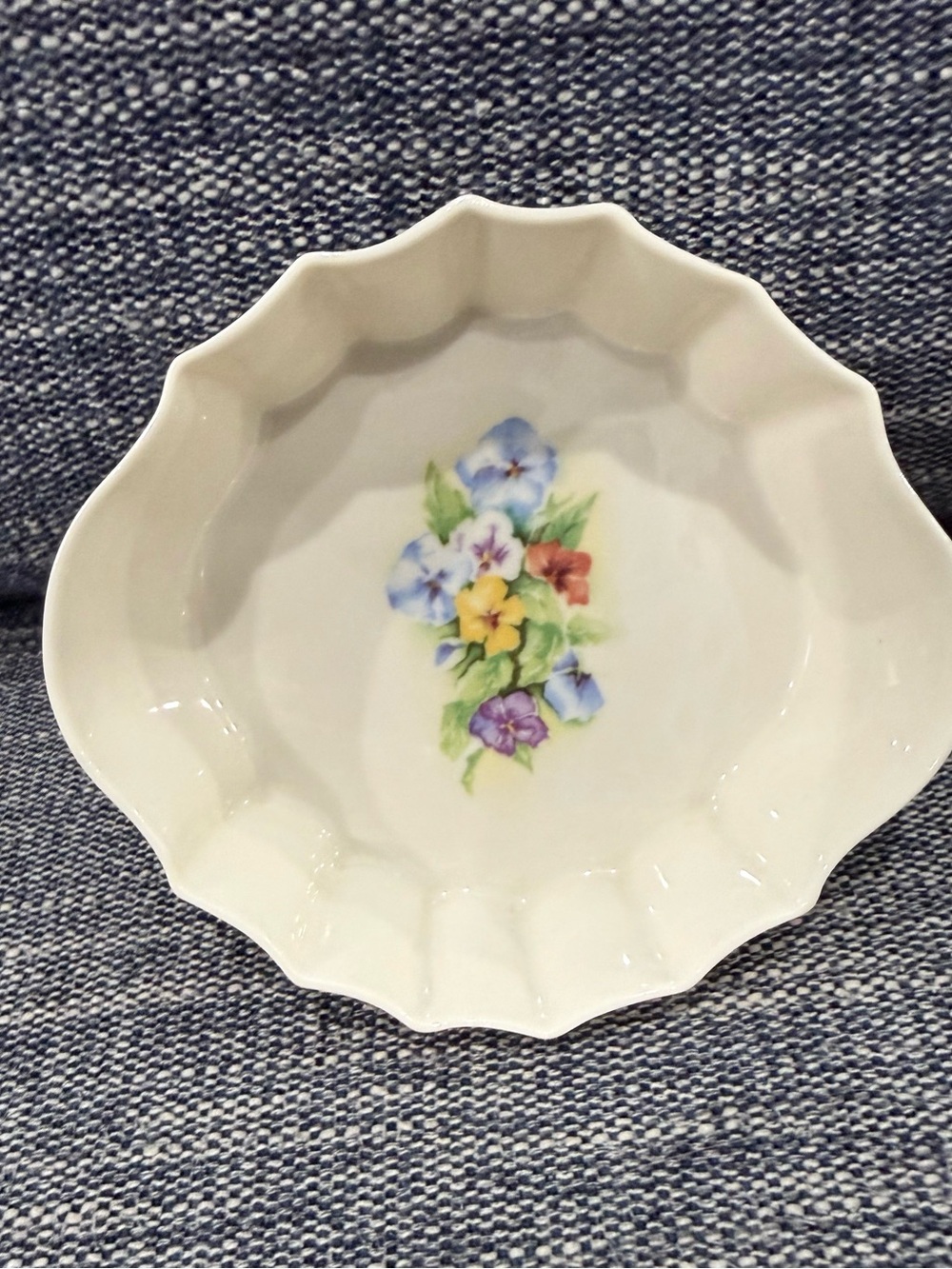 Vintage Donegal Irish Parian China Scalloped Trinket Dish